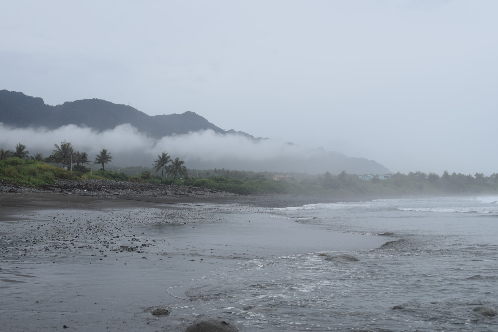 dulan black sand beach